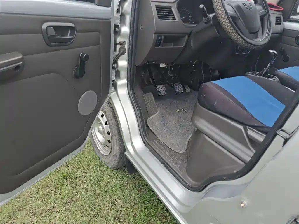 Wuling Rongguang 2017 1.5L Extended Basic Model — миниатюра 13