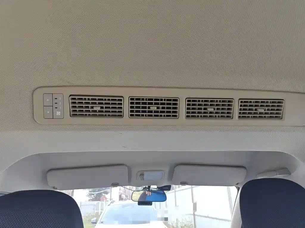 Wuling Rongguang 2017 1.5L Extended Basic Model — миниатюра 15