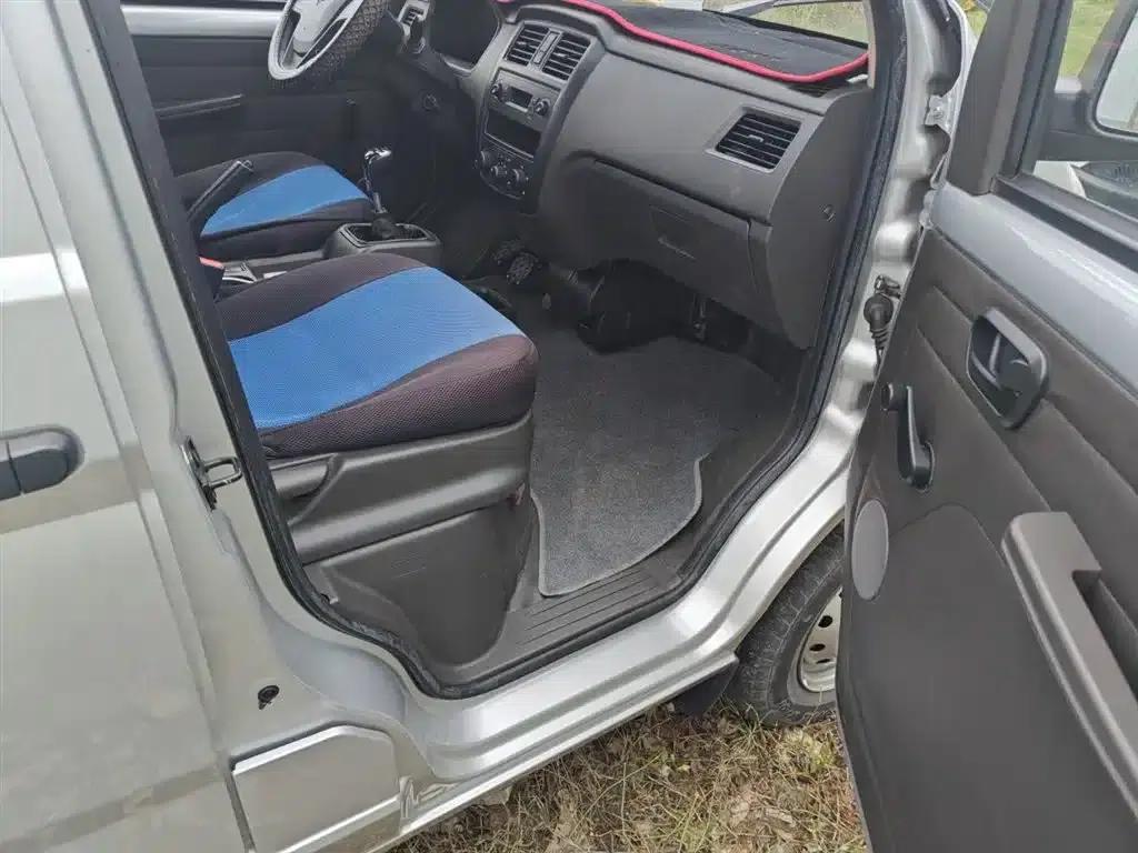Wuling Rongguang 2017 1.5L Extended Basic Model — миниатюра 22