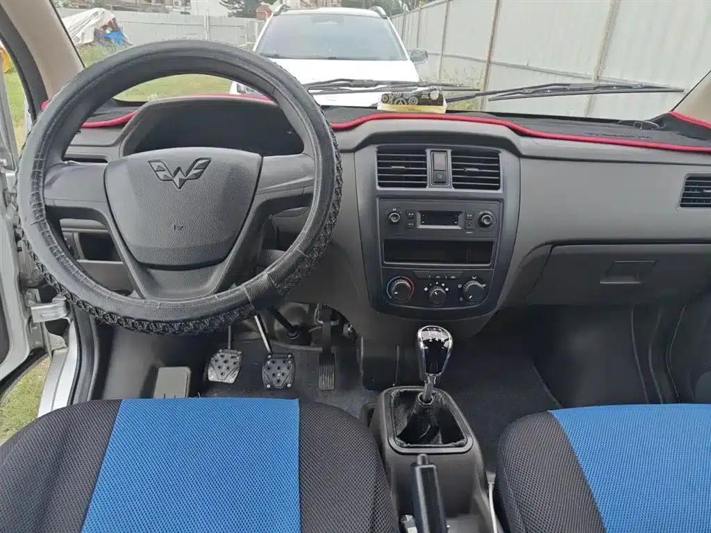 Wuling Rongguang 2017 1.5L Extended Basic Model — миниатюра 6