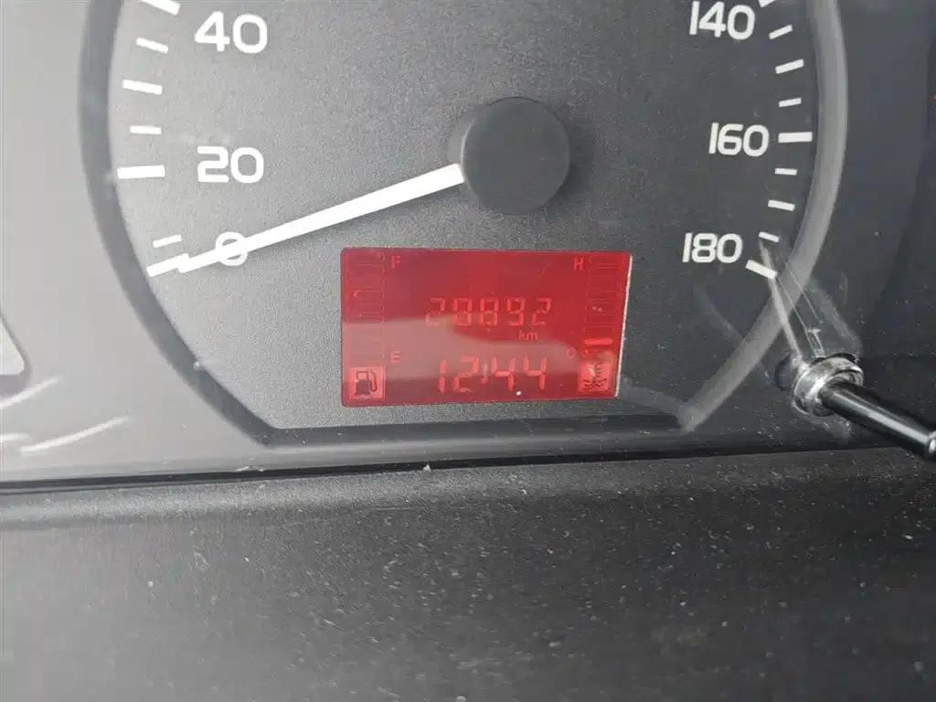 Wuling Rongguang 2017 1.5L Extended Basic Model — миниатюра 9