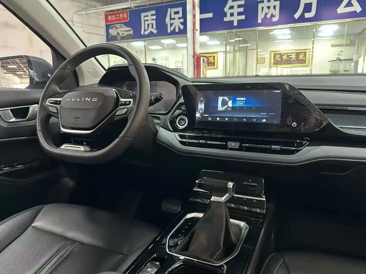 Wuling Capgemini 2022 1.5T CVT Premium Edition — миниатюра 5