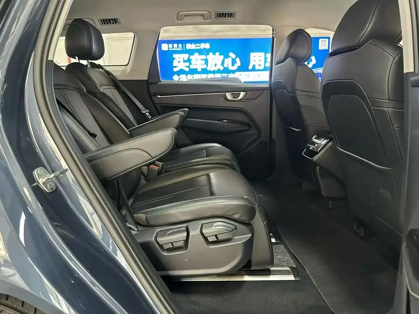 Wuling Capgemini 2022 1.5T CVT Premium Edition — миниатюра 6