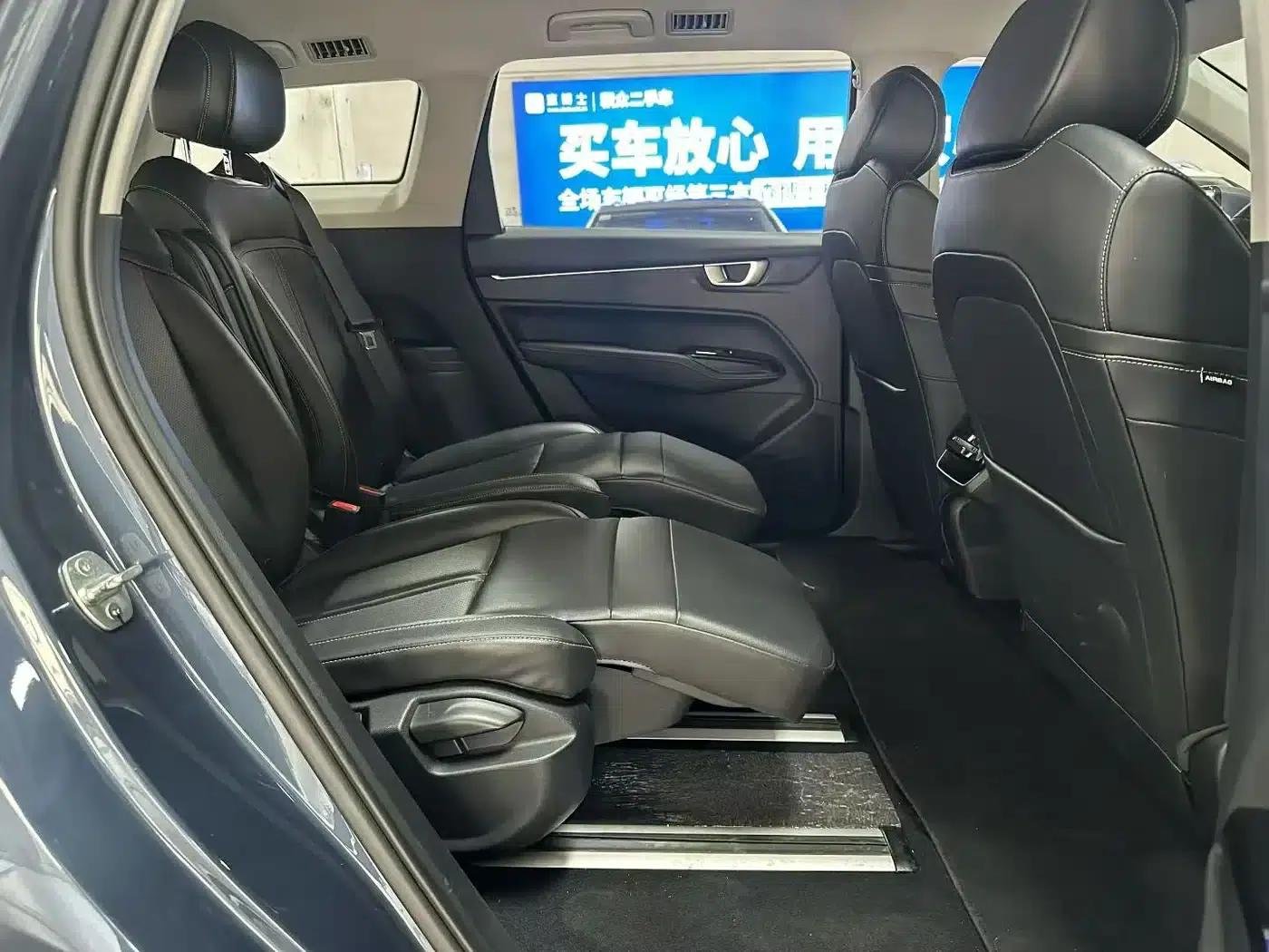 Wuling Capgemini 2022 1.5T CVT Premium Edition — миниатюра 7