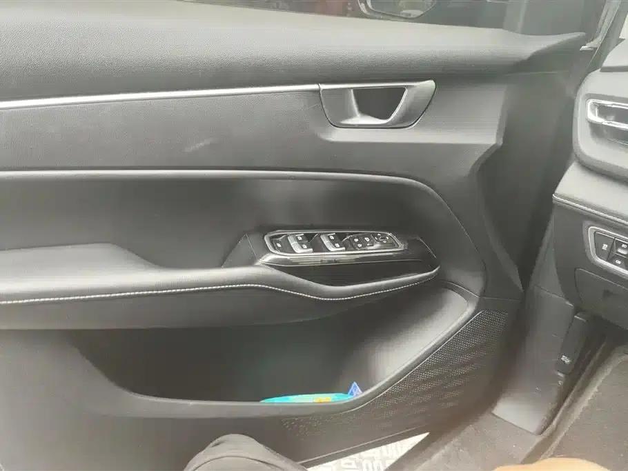 Wuling Capgemini 2020 1.5T CVT Flagship Edition — миниатюра 7