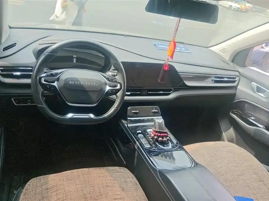Wuling Capgemini 2020 1.5T CVT Flagship Edition — миниатюра 12