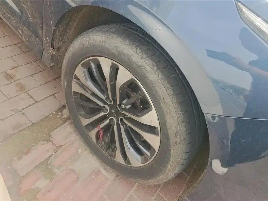 Wuling Capgemini 2020 1.5T CVT Flagship Edition — миниатюра 6