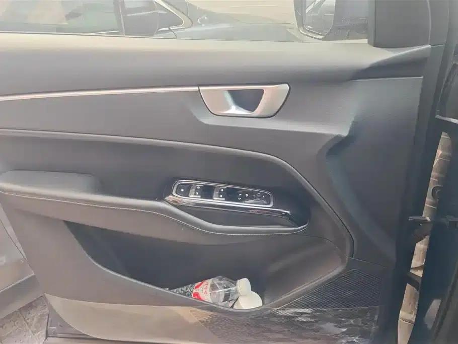 Wuling Capgemini 2020 1.5T CVT Flagship Edition — миниатюра 7
