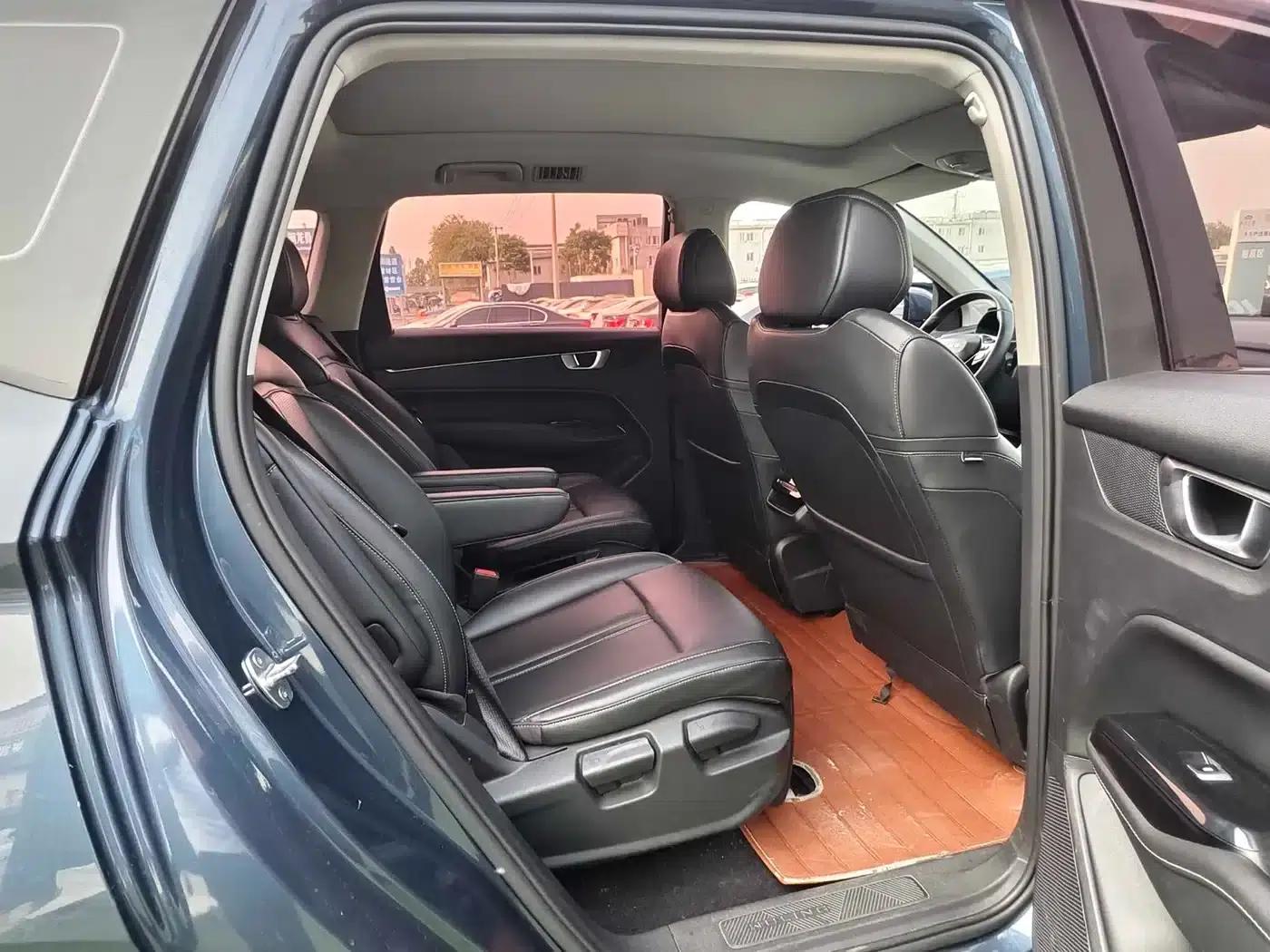 Wuling Capgemini 2020 1.5T CVT Flagship Edition — миниатюра 18