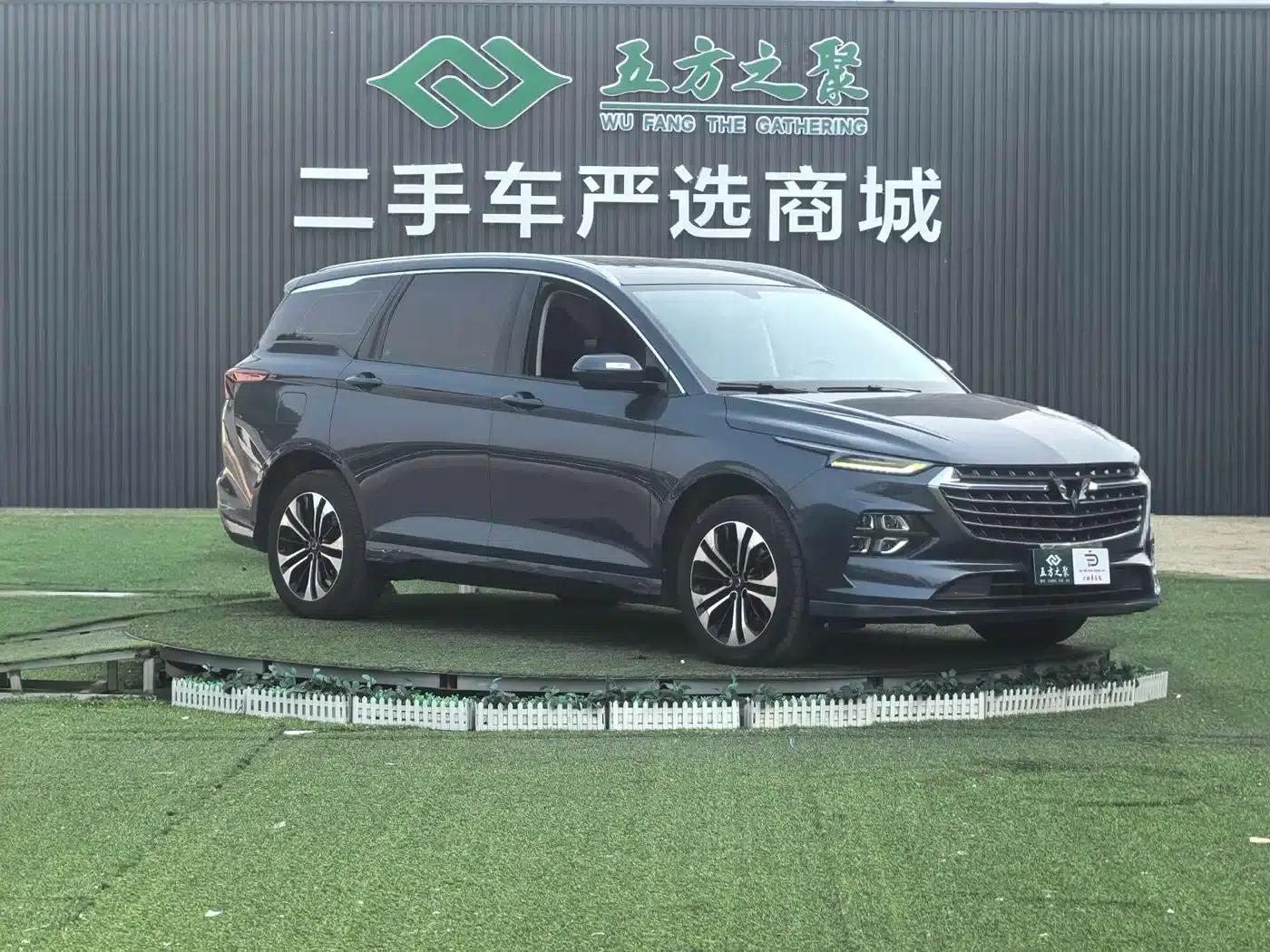 Wuling Capgemini 2020 1.5T CVT Flagship Edition — миниатюра 3