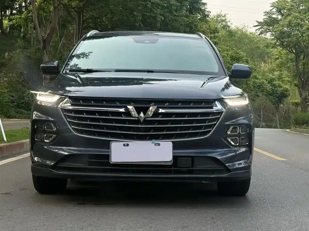 Wuling Capgemini 2022 Facelift 280T 1.5T CVT Flagship Model — миниатюра 2