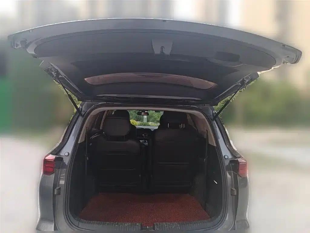 Wuling Capgemini 2020 1.5T CVT Flagship Edition — миниатюра 10