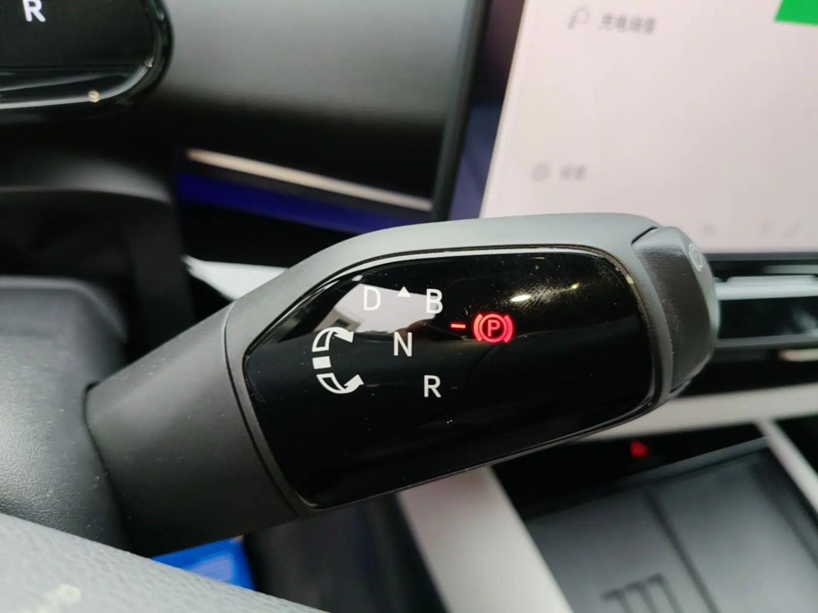 Volkswagen ID.UNYX 2024 Ultra Long-Range Version — миниатюра 17