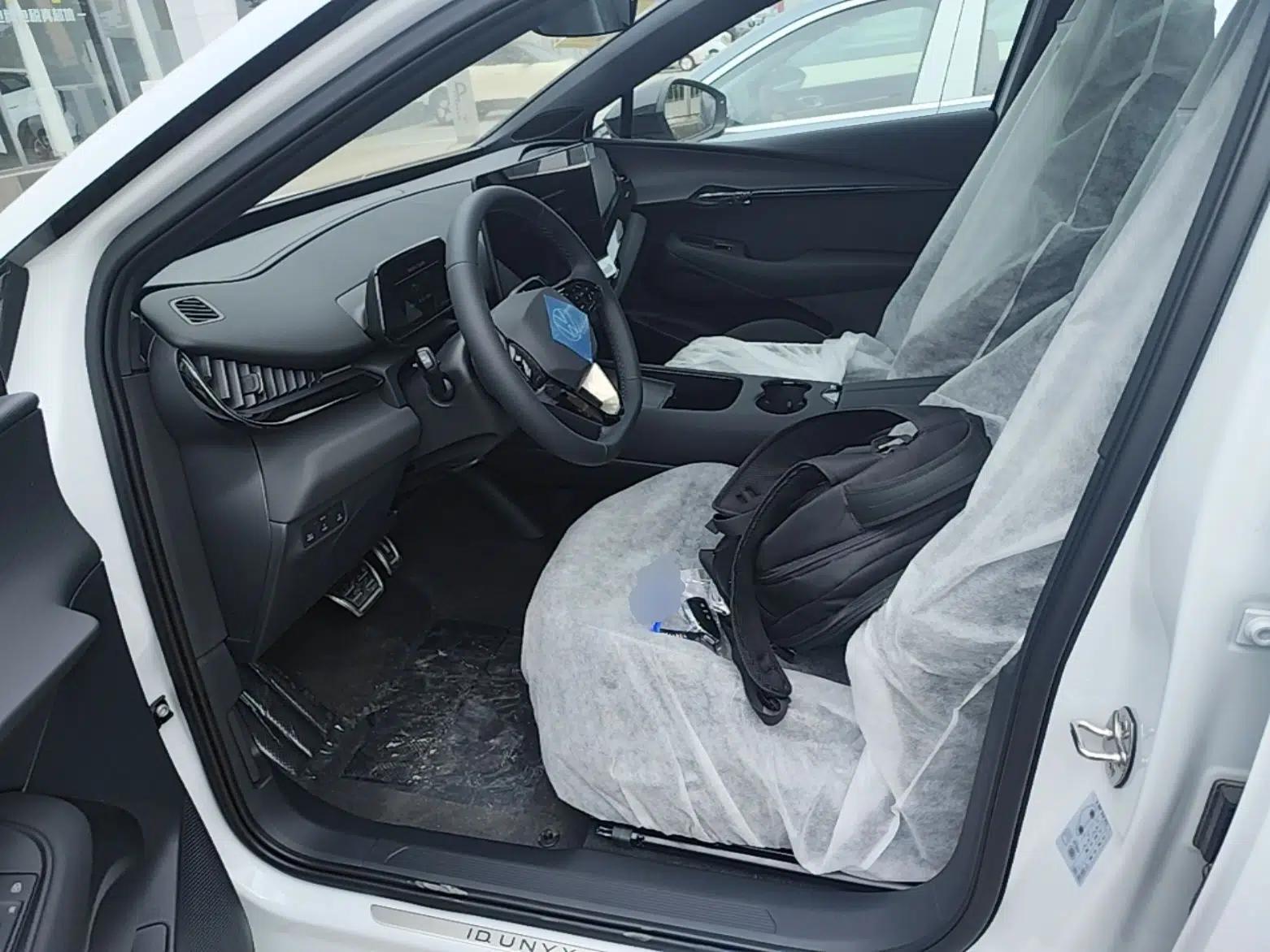 Volkswagen ID.UNYX 2025 Pure Model — миниатюра 18