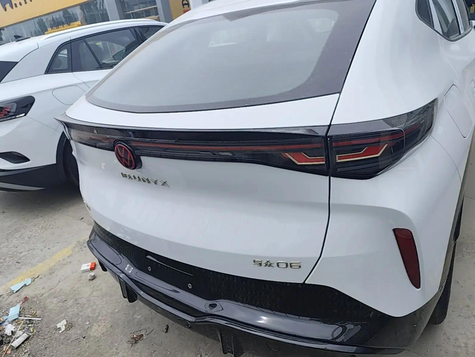 Volkswagen ID.UNYX 2025 Pure Model — миниатюра 5