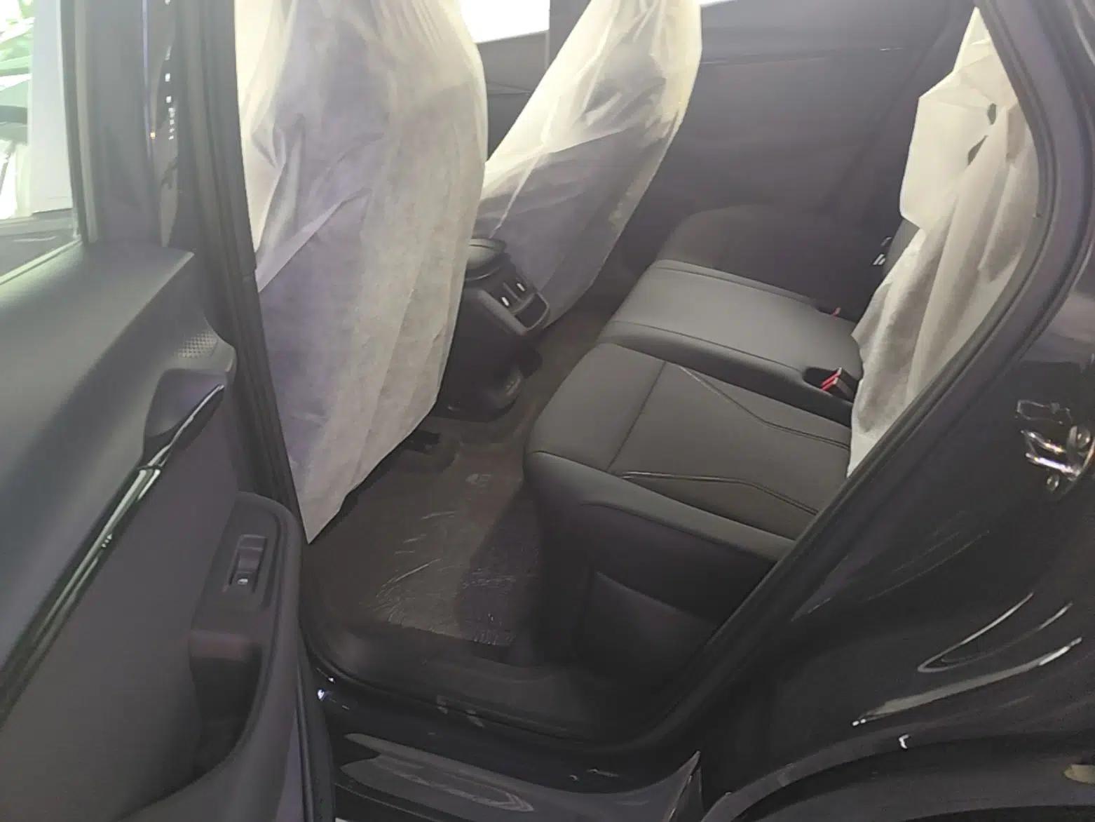 Volkswagen ID.UNYX 2025 Pure Model — миниатюра 20
