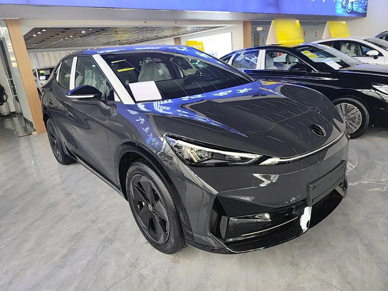 Volkswagen ID.UNYX 2025 Pure Model — миниатюра 3