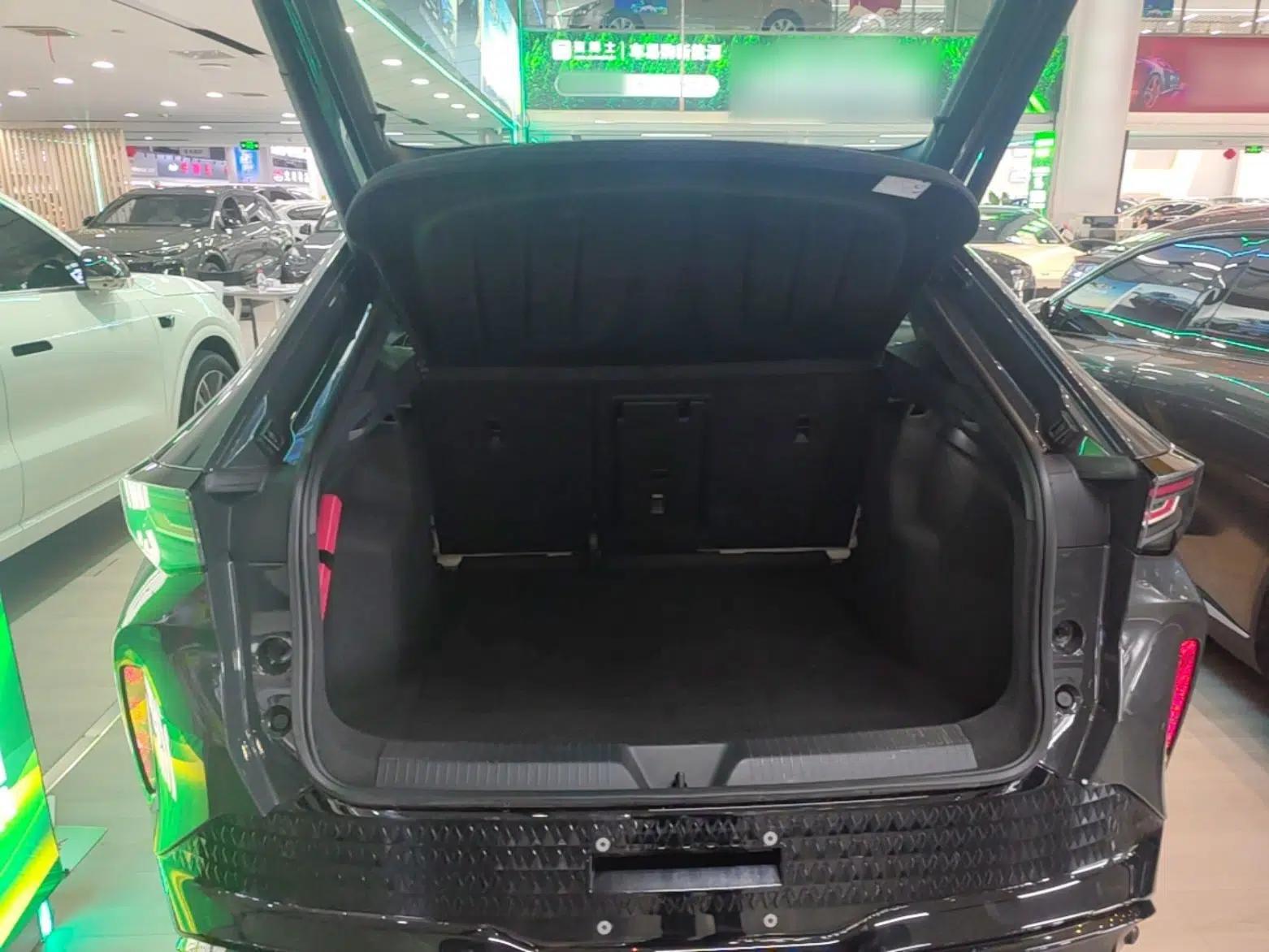 Volkswagen ID.UNYX 2024 Max High-Performance Edition — миниатюра 22