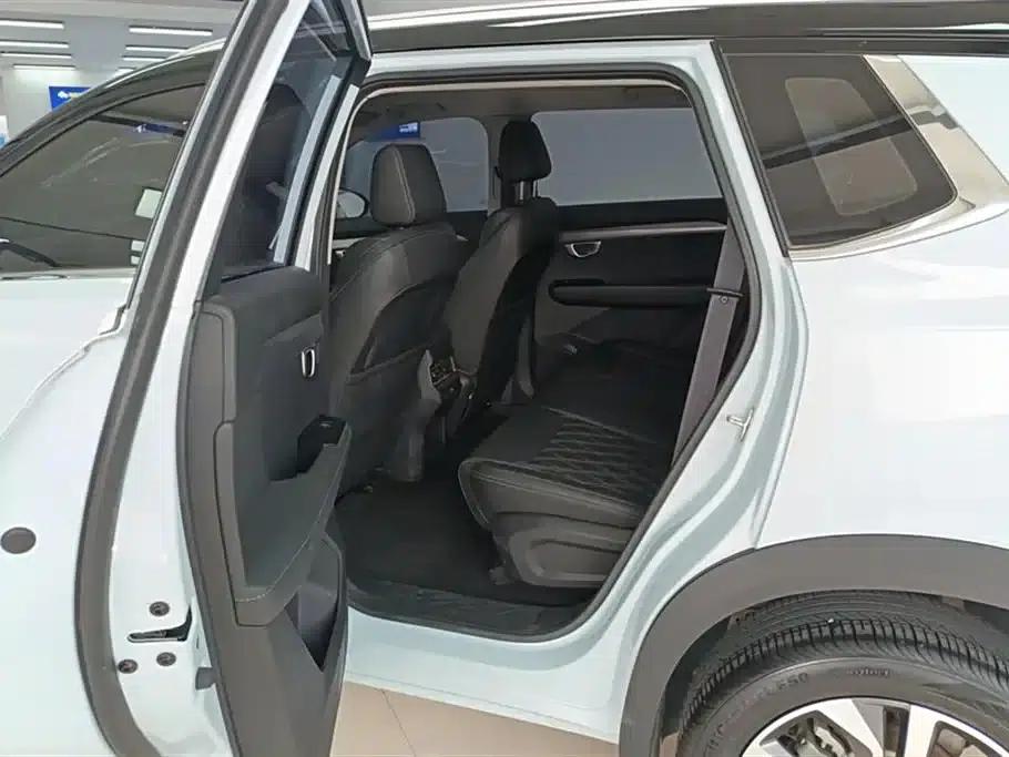 Wuling Xingchen 2022 2.0L DHT Electric Speed Model — миниатюра 11