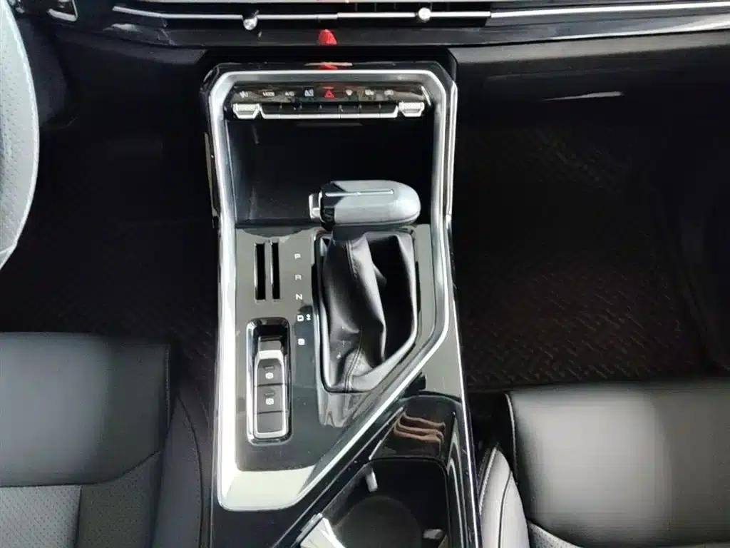 Wuling Xingchen 2021 1.5T CVT Star Edition — миниатюра 14