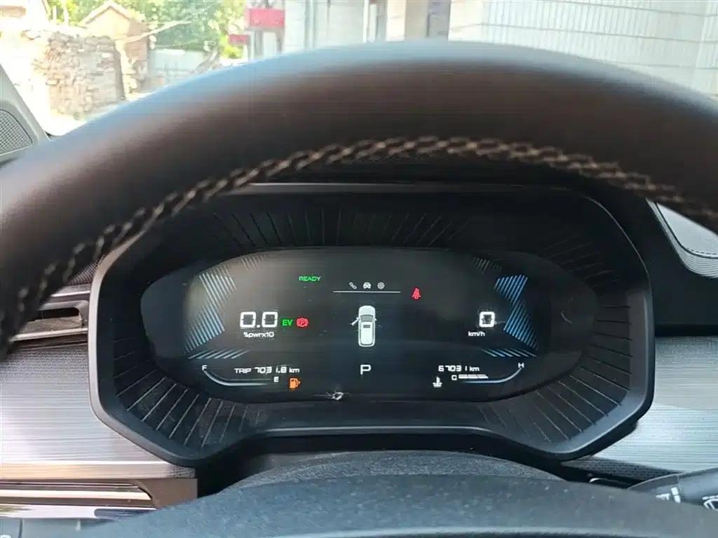 Wuling Xingchen 2022 2.0L DHT Electric Speed Model — миниатюра 12