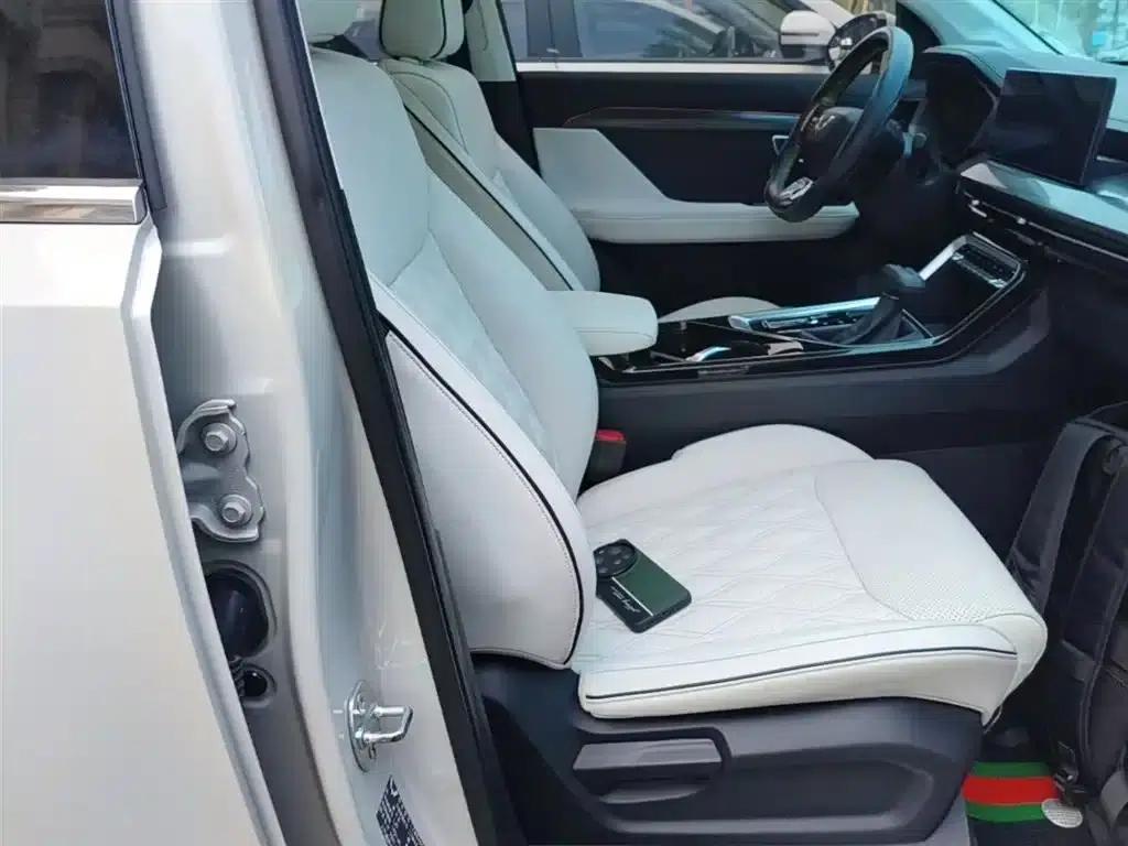 Wuling Xingchen 2021 1.5T CVT Star Edition — миниатюра 25