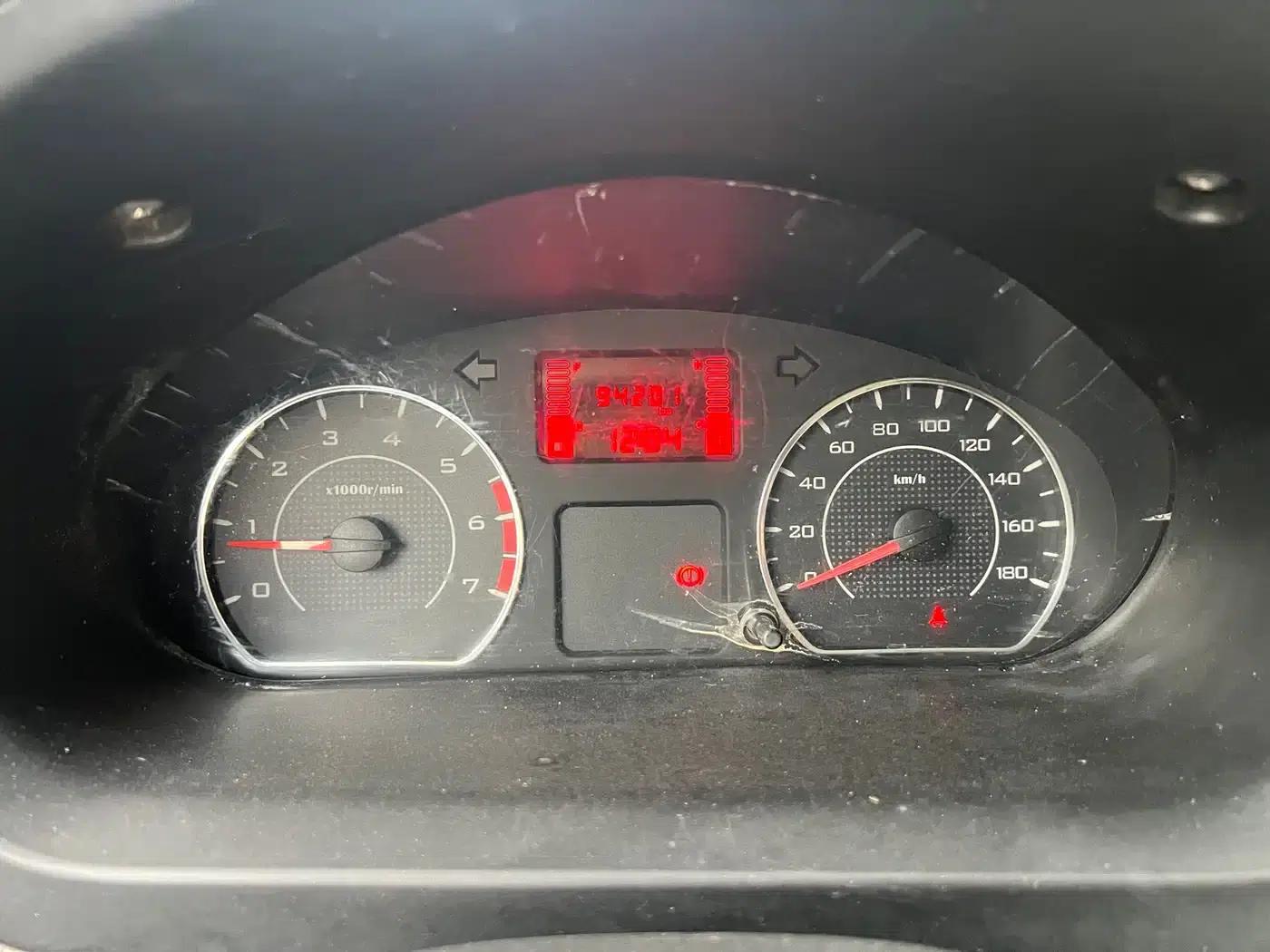 Wuling Rongguang V 2016 1.2L Standard Edition — миниатюра 12
