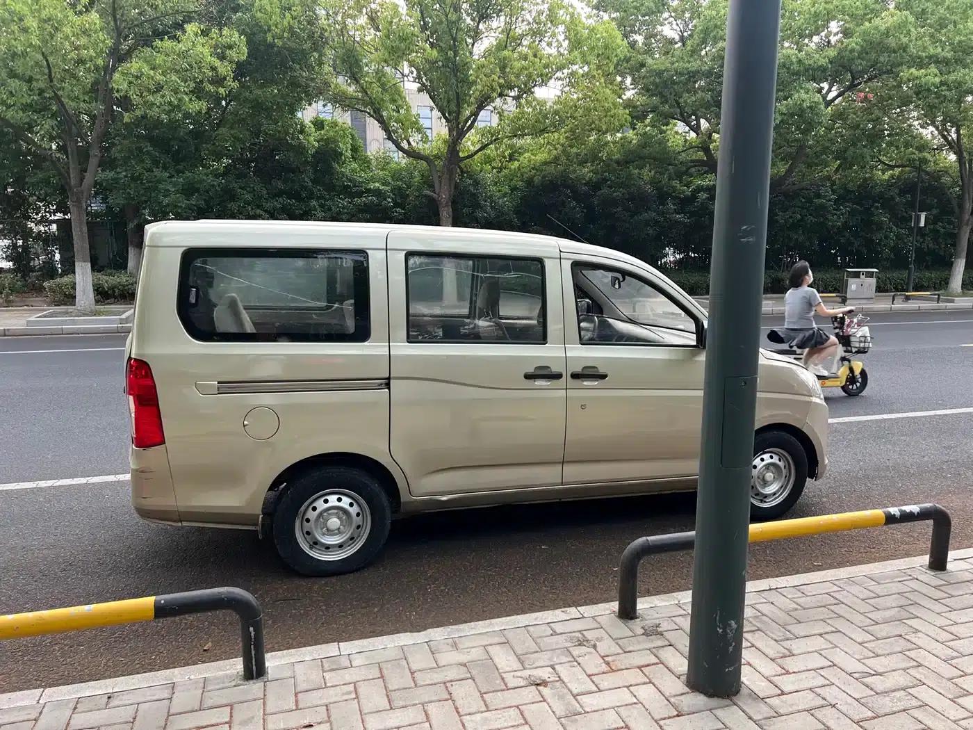Wuling Rongguang V 2016 1.2L Standard Edition — миниатюра 9