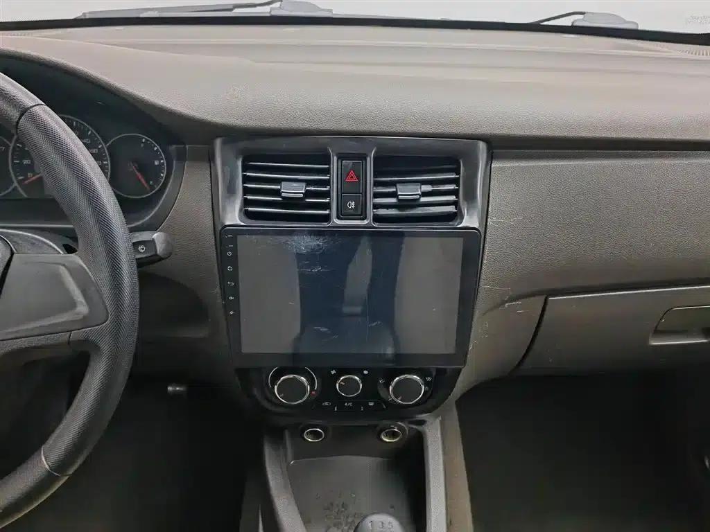 Wuling Rongguang V 2018 1.2L Standard Edition — миниатюра 12