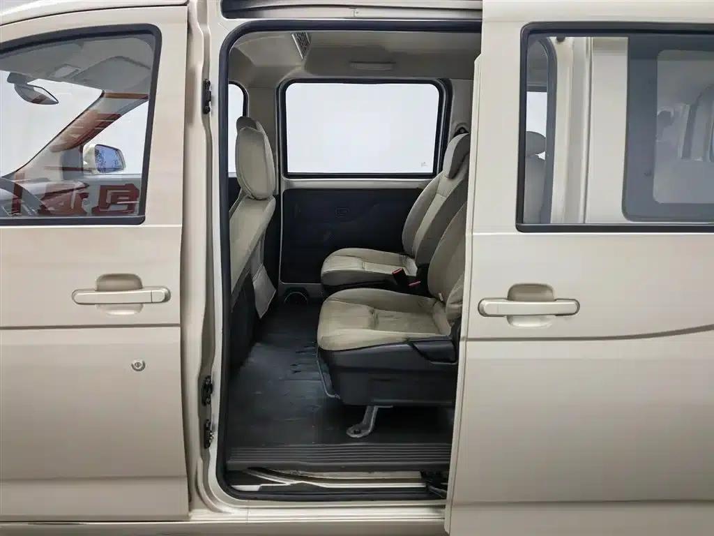 Wuling Rongguang V 2018 1.2L Standard Edition — миниатюра 15
