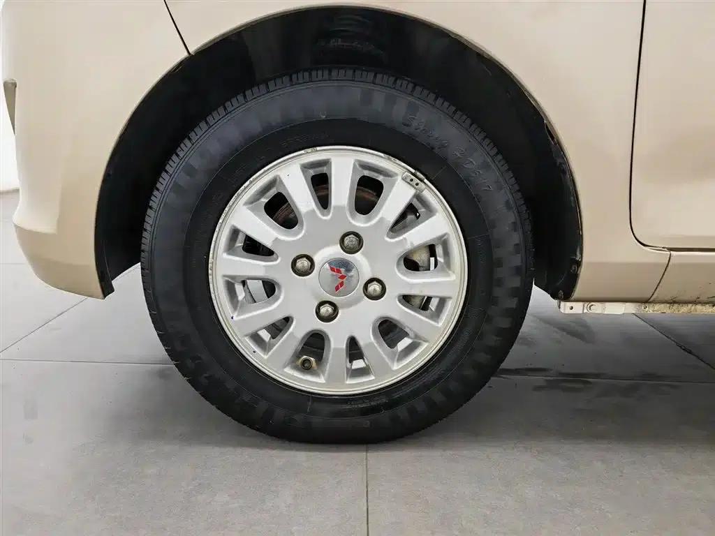 Wuling Rongguang V 2018 1.2L Standard Edition — миниатюра 17