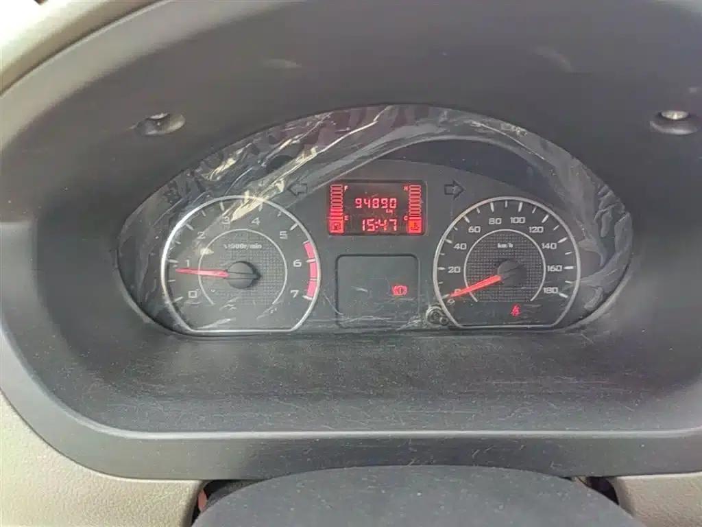 Wuling Rongguang V 2016 1.2L Practical Edition — миниатюра 12