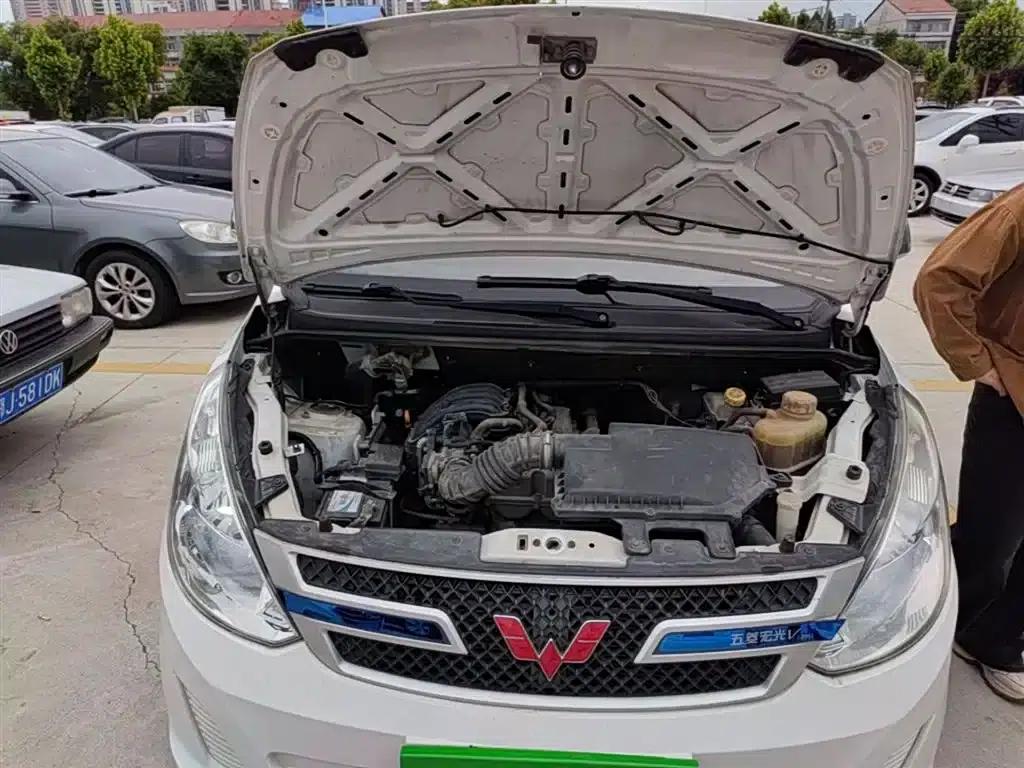Wuling Rongguang V 2016 1.2L Practical Edition — миниатюра 20