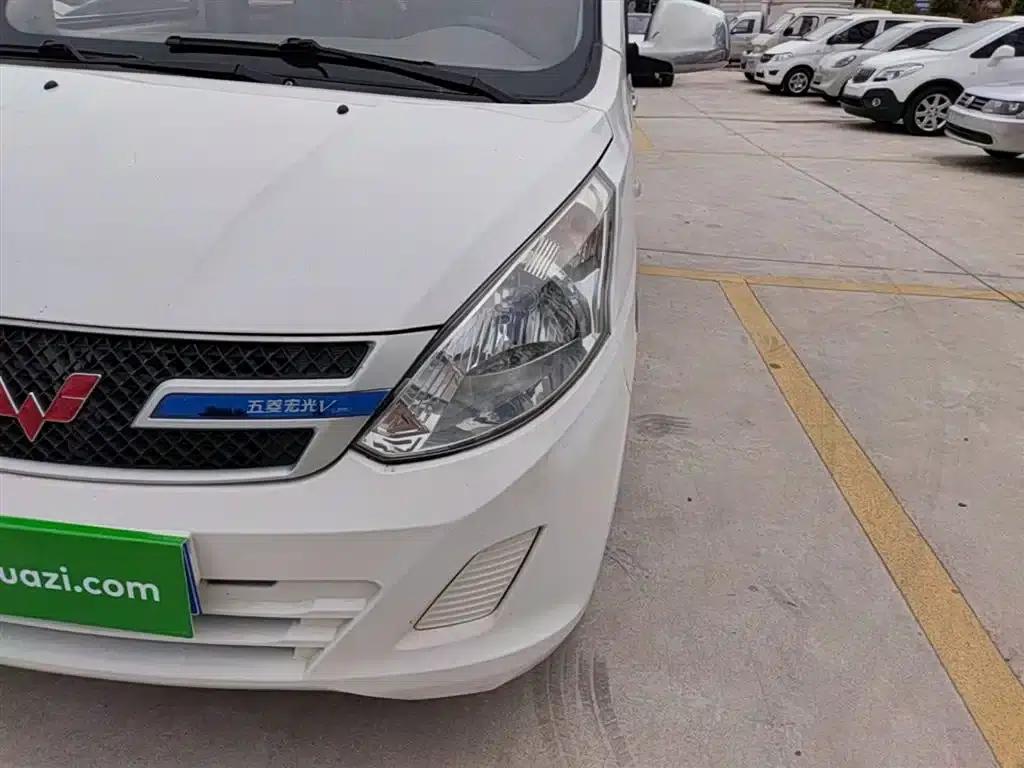 Wuling Rongguang V 2016 1.2L Practical Edition — миниатюра 24