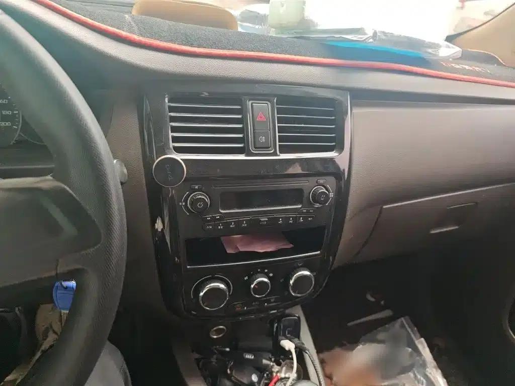 Wuling Rongguang V 2019 1.5L Standard Edition (National VI Emission Standard) LAR — миниатюра 6