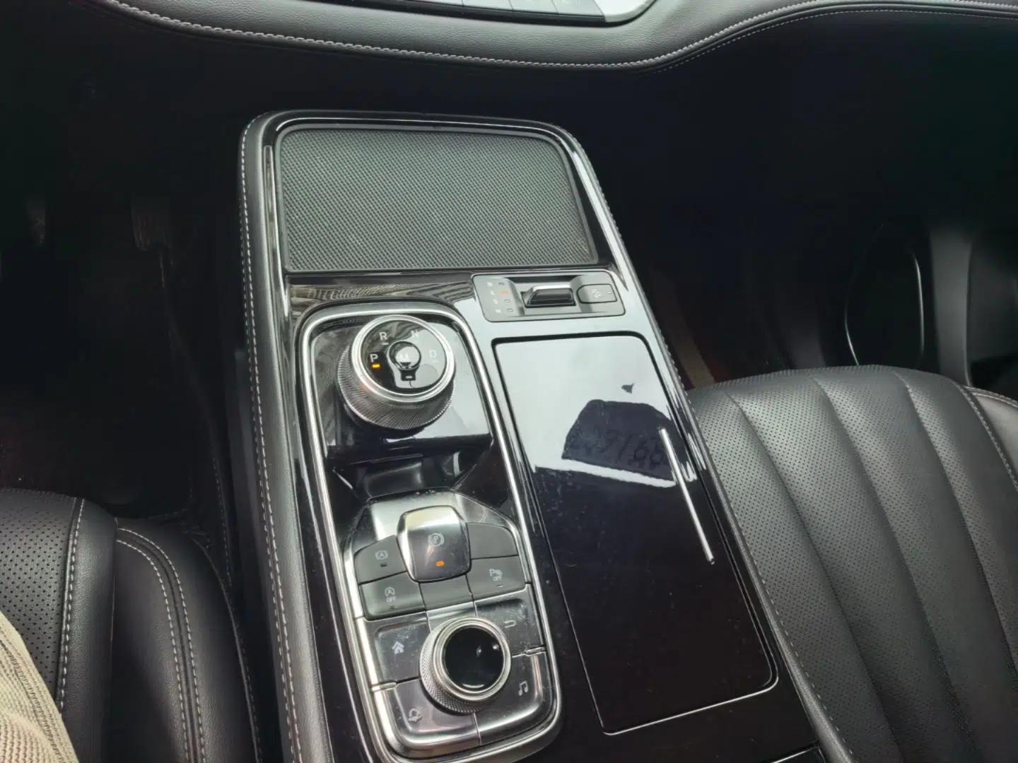 Ford Equator 2023 EcoBoost 225 Platinum Edition 7-Seater (2/2/3) — миниатюра 13