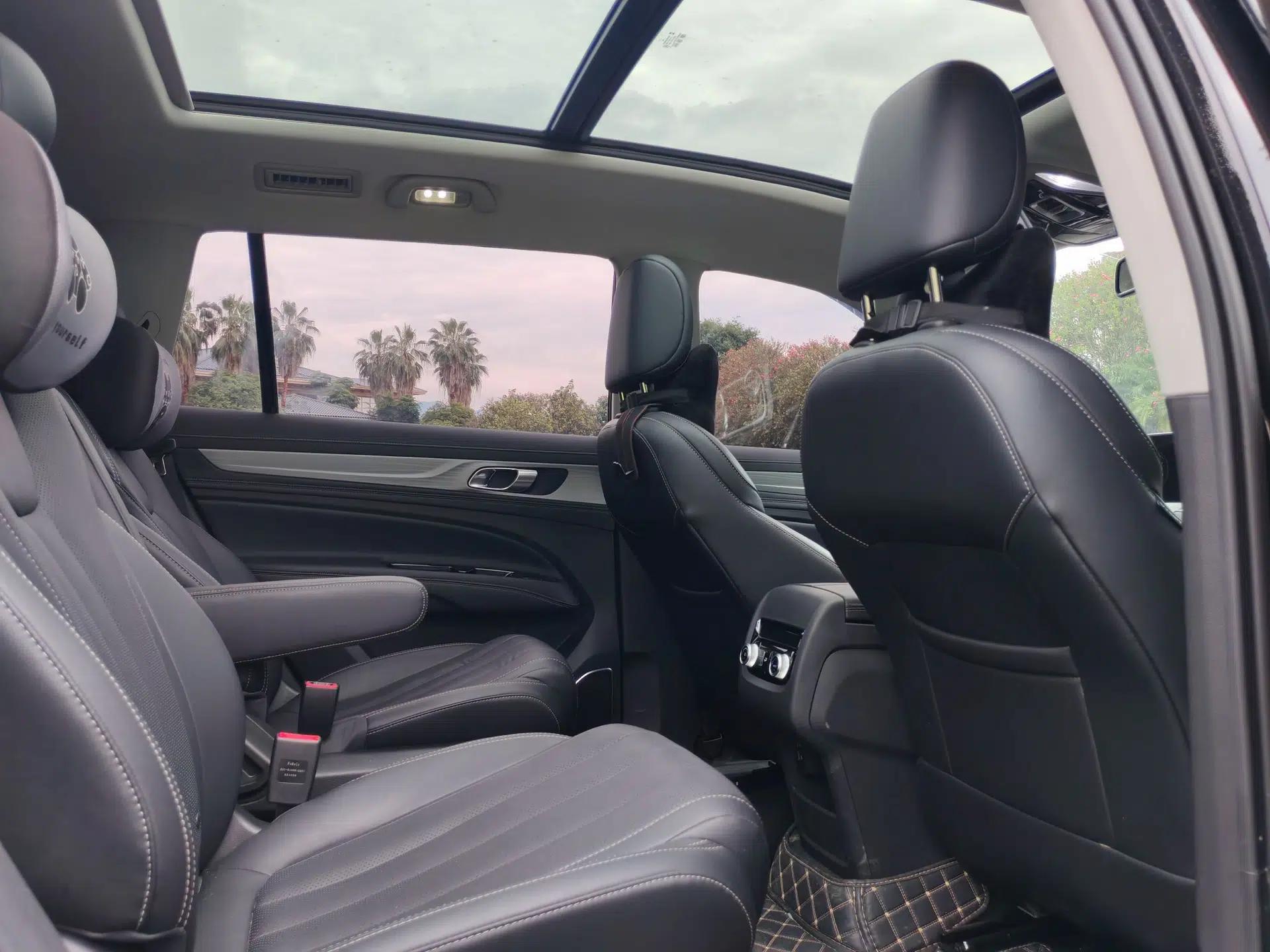 Ford Equator 2023 EcoBoost 225 Platinum Edition 7-Seater (2/2/3) — миниатюра 19