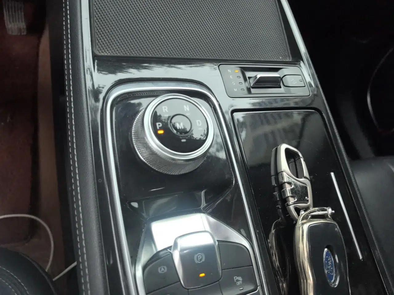 Ford Equator 2021 EcoBoost 225 Platinum Edition 7-Seater — миниатюра 15