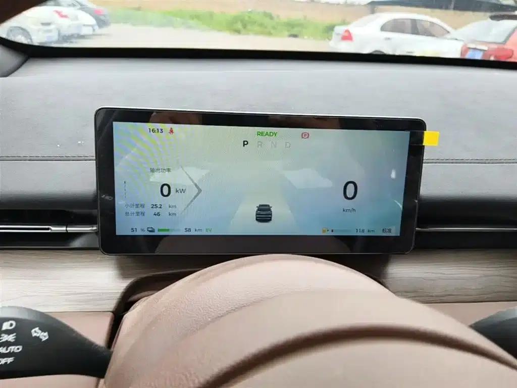 Wuling Xingguang S 2024 Model 130km Flagship Edition — миниатюра 12