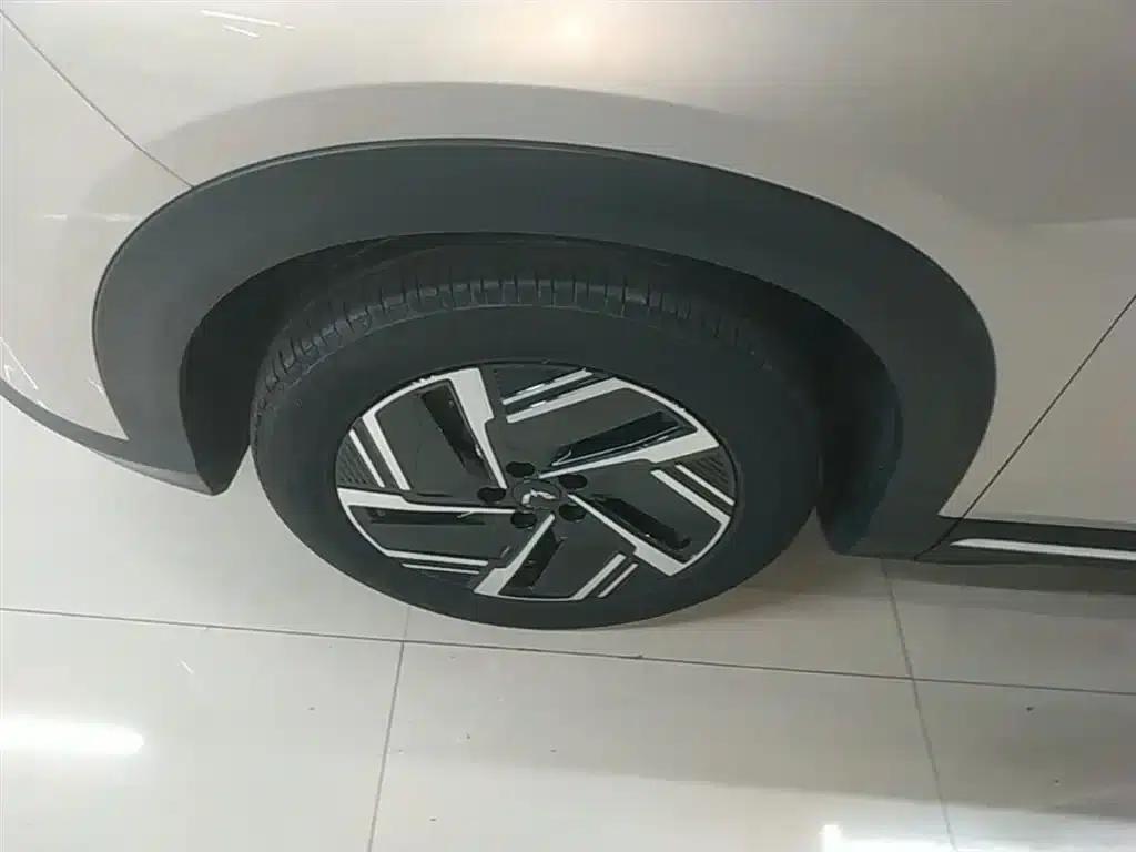 Wuling Xingguang S 2024 Model 130km Flagship Edition — миниатюра 23