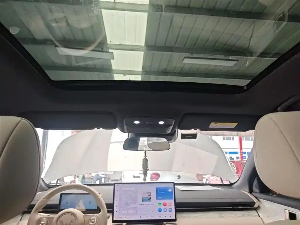 Wuling Xingguang S 2024 Model 130km Flagship Edition — миниатюра 18