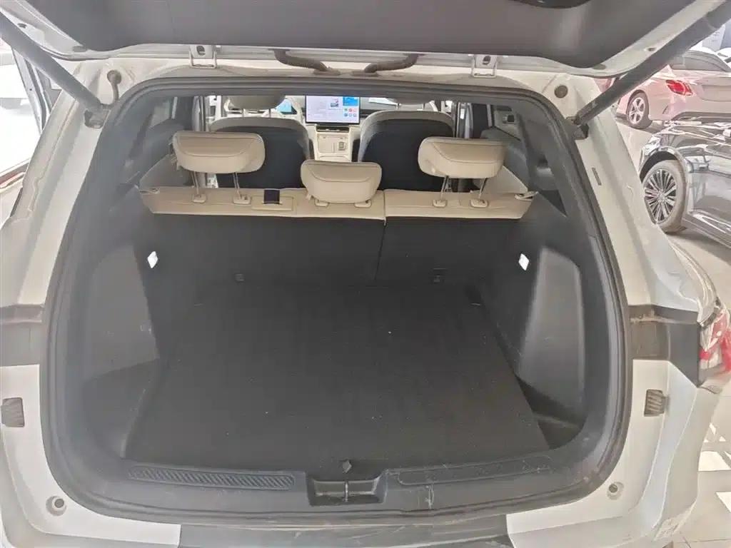 Wuling Xingguang S 2024 Model 130km Flagship Edition — миниатюра 19