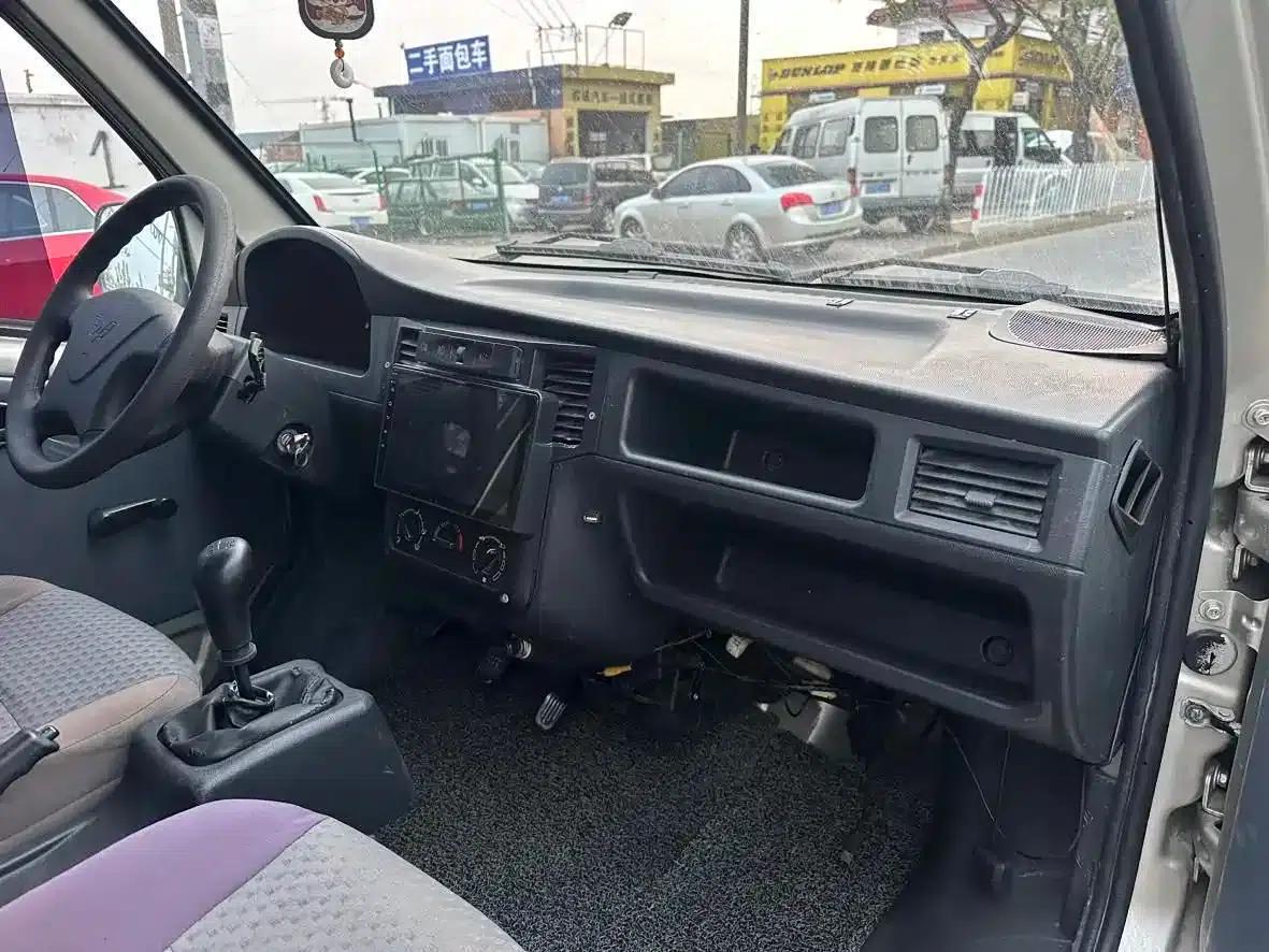 Wuling Sunshine 2013 1.0L Basic Model — миниатюра 7