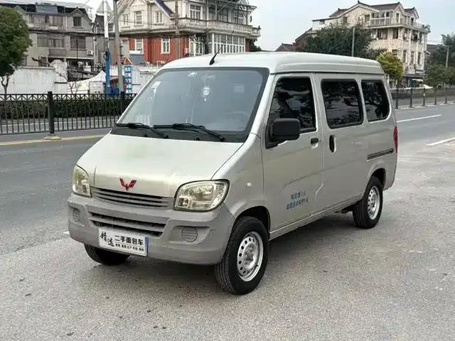 Wuling Sunshine 2013 1.0L Basic Model