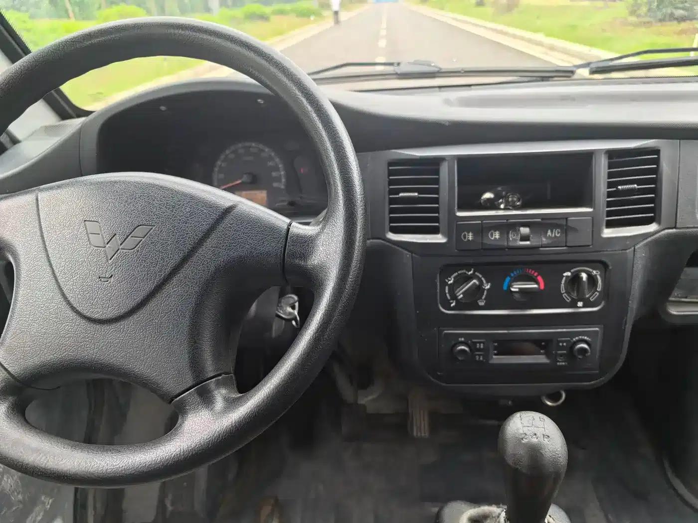 Wuling Sunshine 2015 1.2L Practical LSI — миниатюра 11