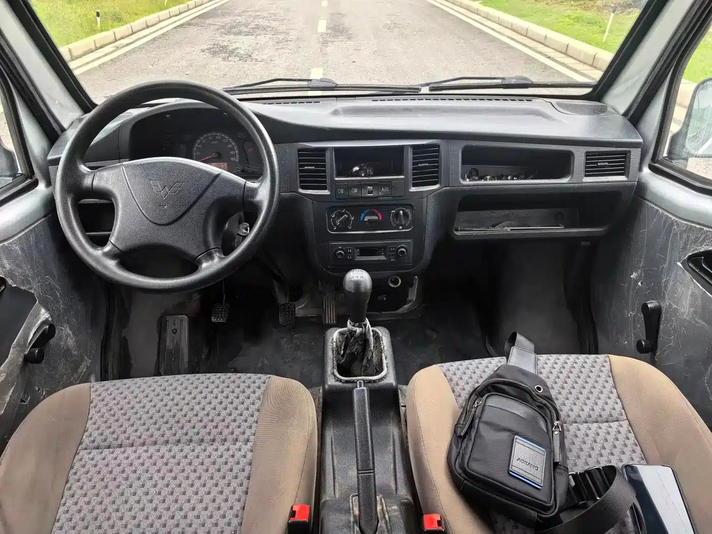 Wuling Sunshine 2015 1.2L Practical LSI — миниатюра 10