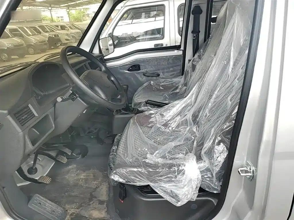 Wuling Sunshine 2023 1.5L Practical 5/7 Seat — миниатюра 15