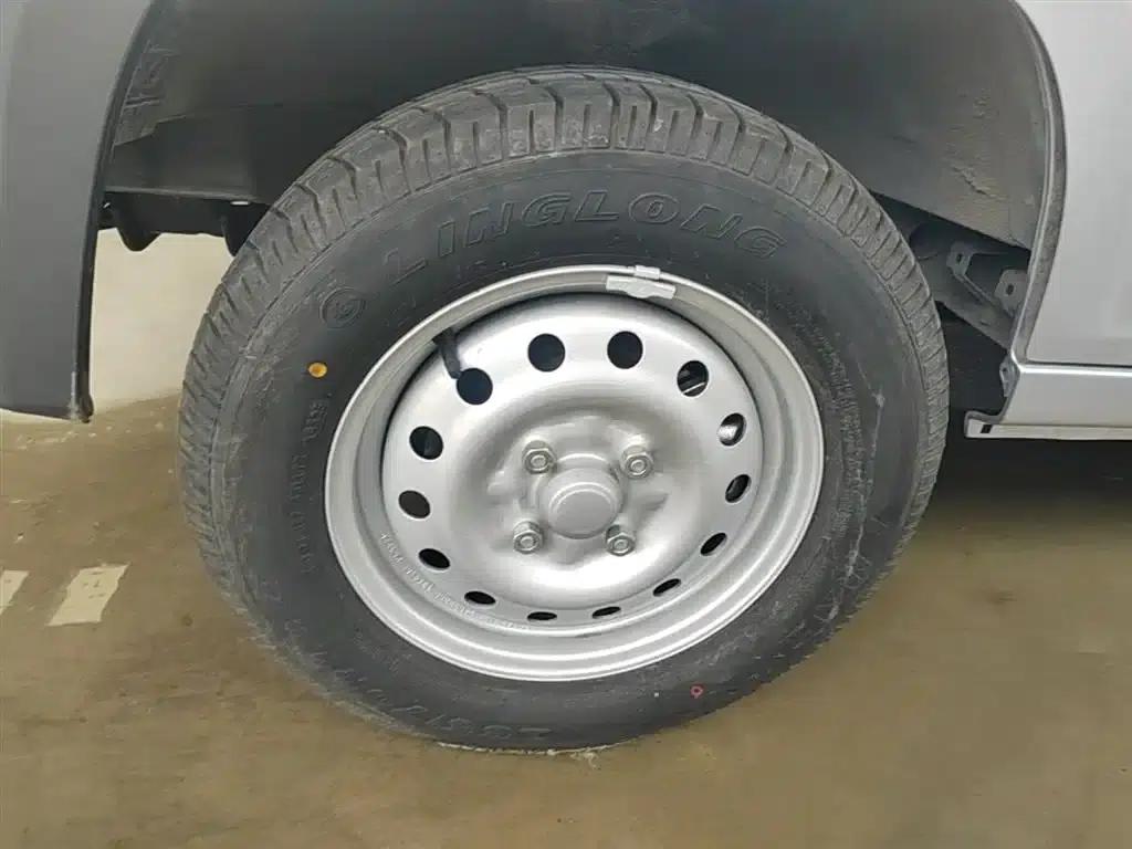 Wuling Sunshine 2023 1.5L Practical 5/7 Seat — миниатюра 23
