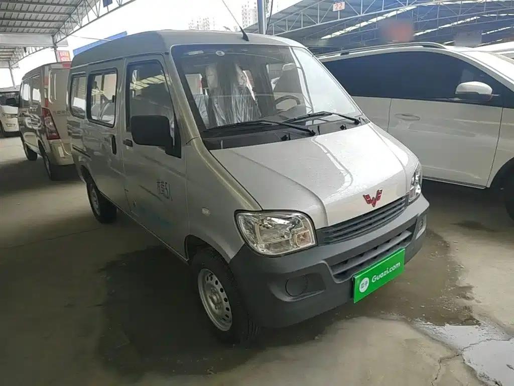 Wuling Sunshine 2023 1.5L Practical 5/7 Seat — миниатюра 4