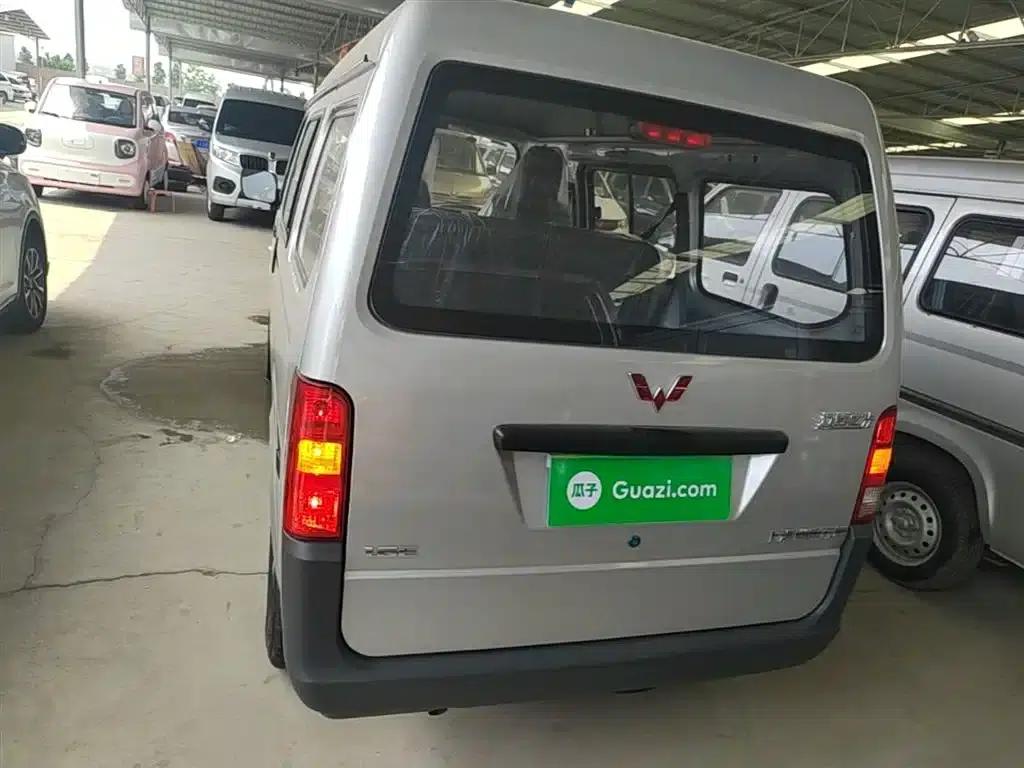 Wuling Sunshine 2023 1.5L Practical 5/7 Seat — миниатюра 6